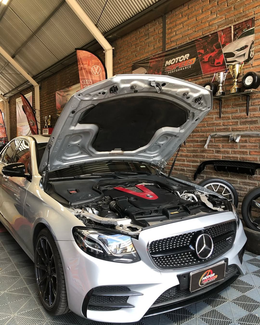 Vehículo de alta gama atendido